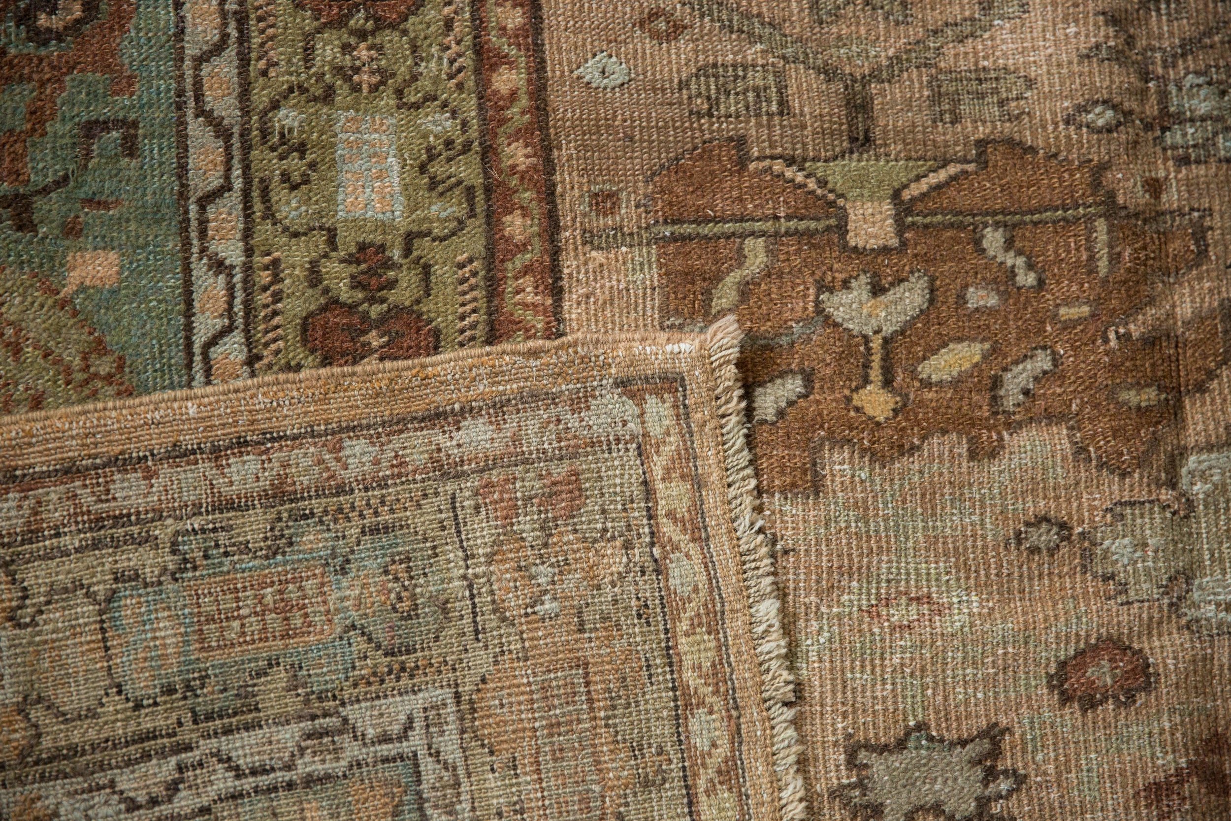 9x11.5 Vintage Distressed Ghiordes Carpet