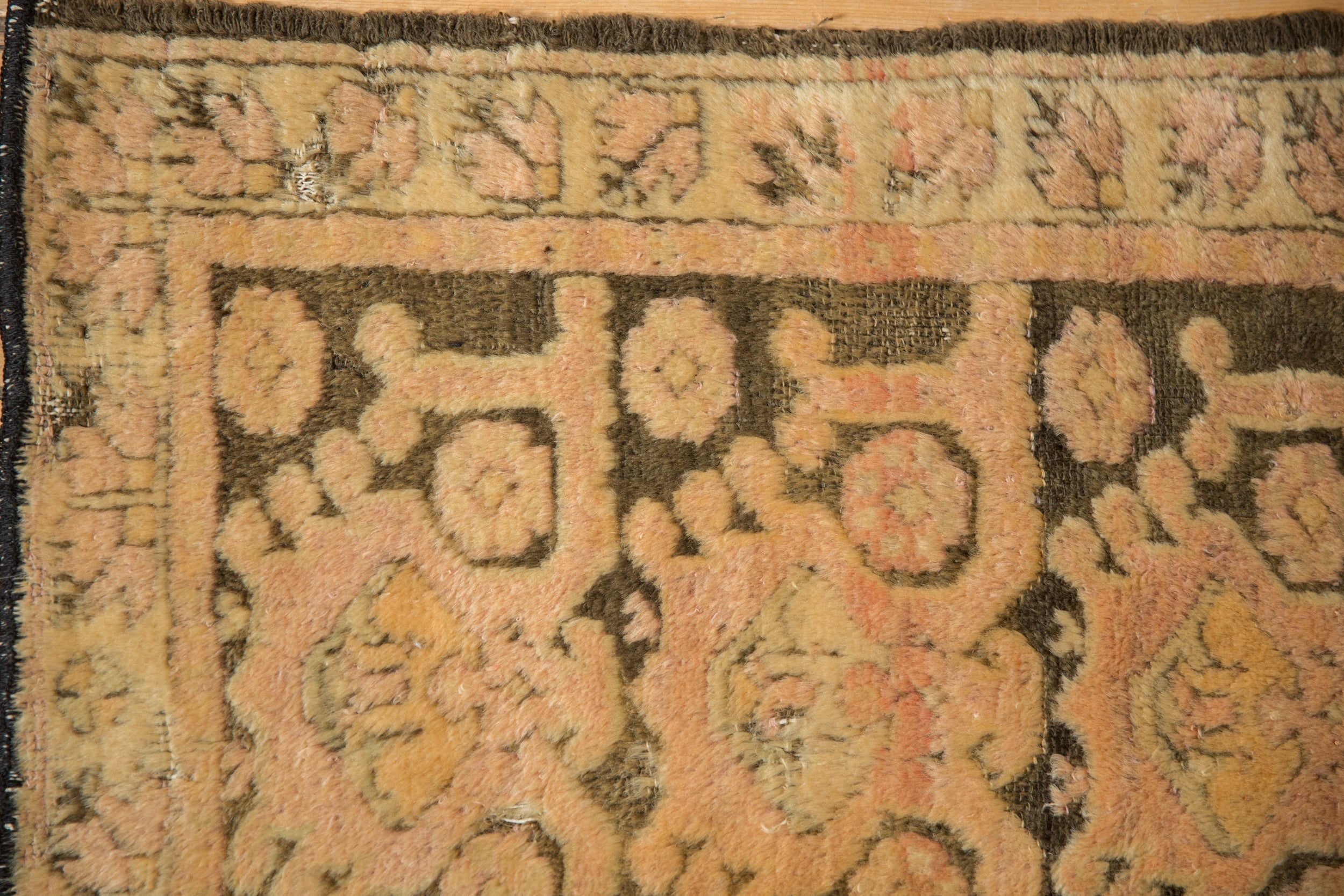 1.5x3 Vintage Distressed Fragment Kars Rug Mat