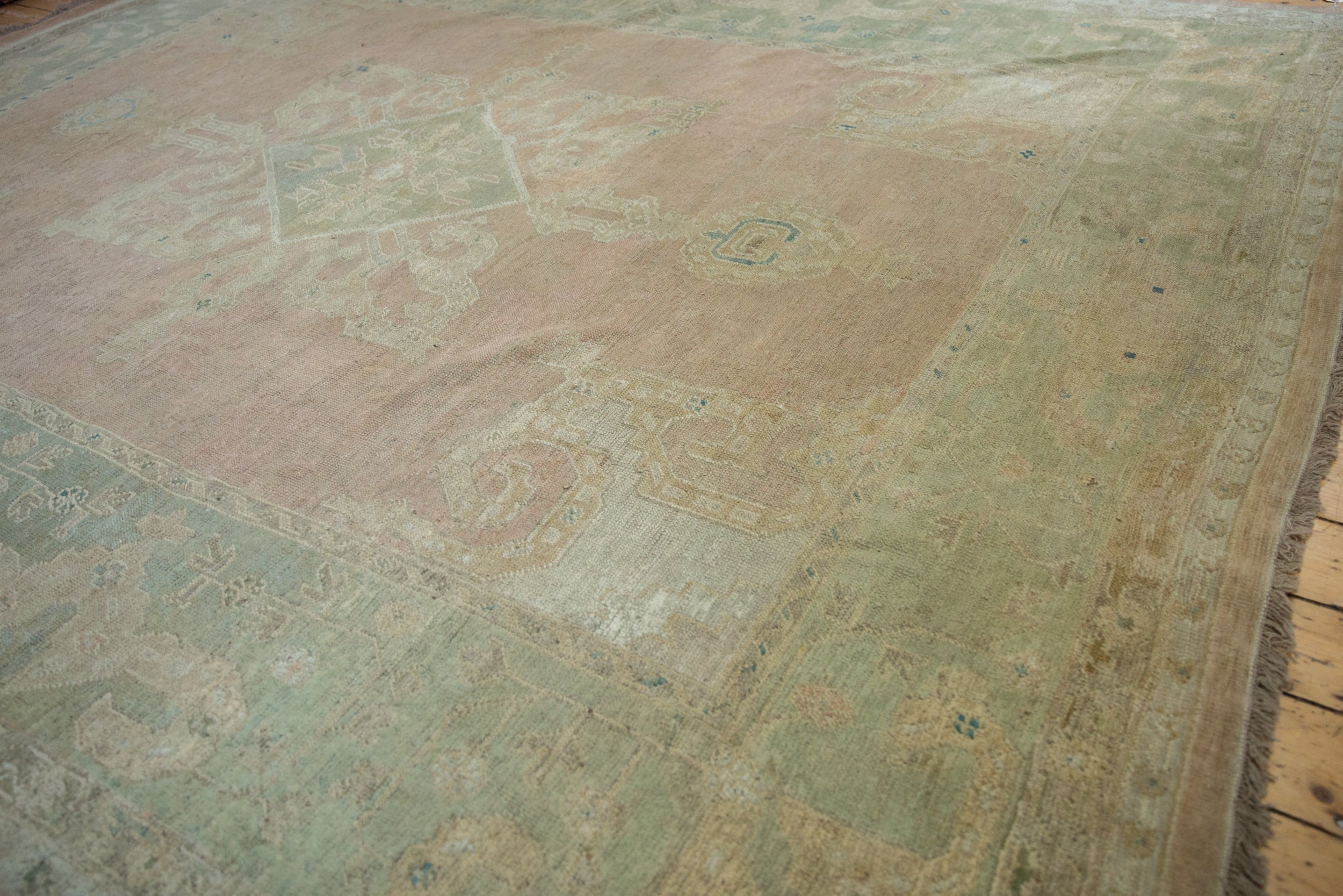 9x11.5 Vintage Distressed Oushak Carpet