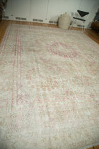 9x12.5 Vintage Distressed Meshed Carpet
