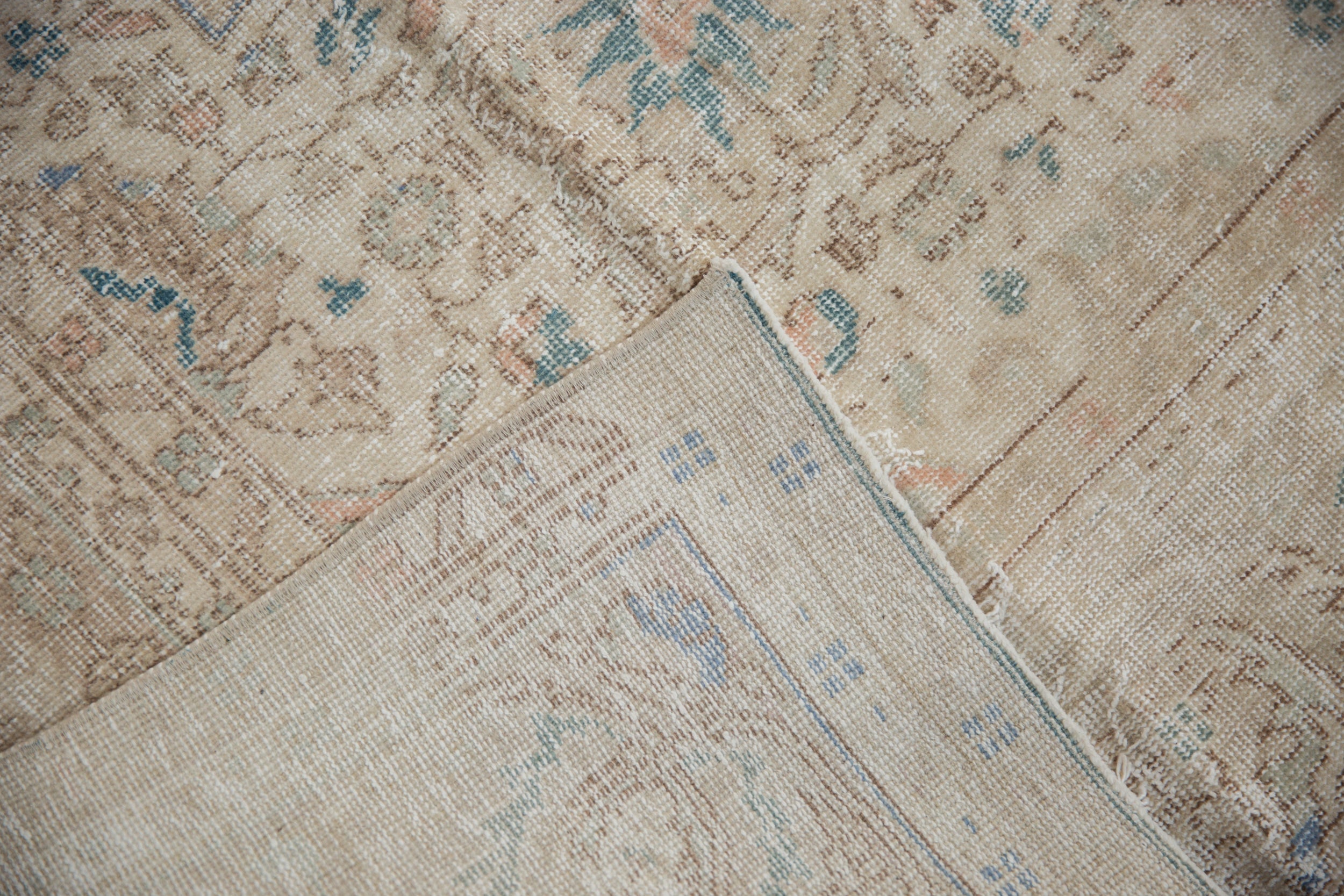 8x12 Vintage Distressed Sivas Carpet