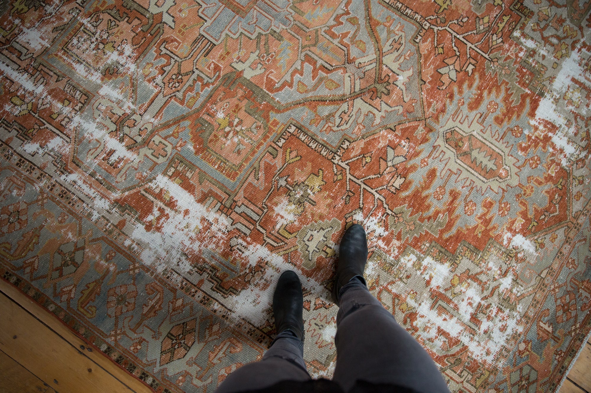 8x11 Antique Distressed Karaja Carpet