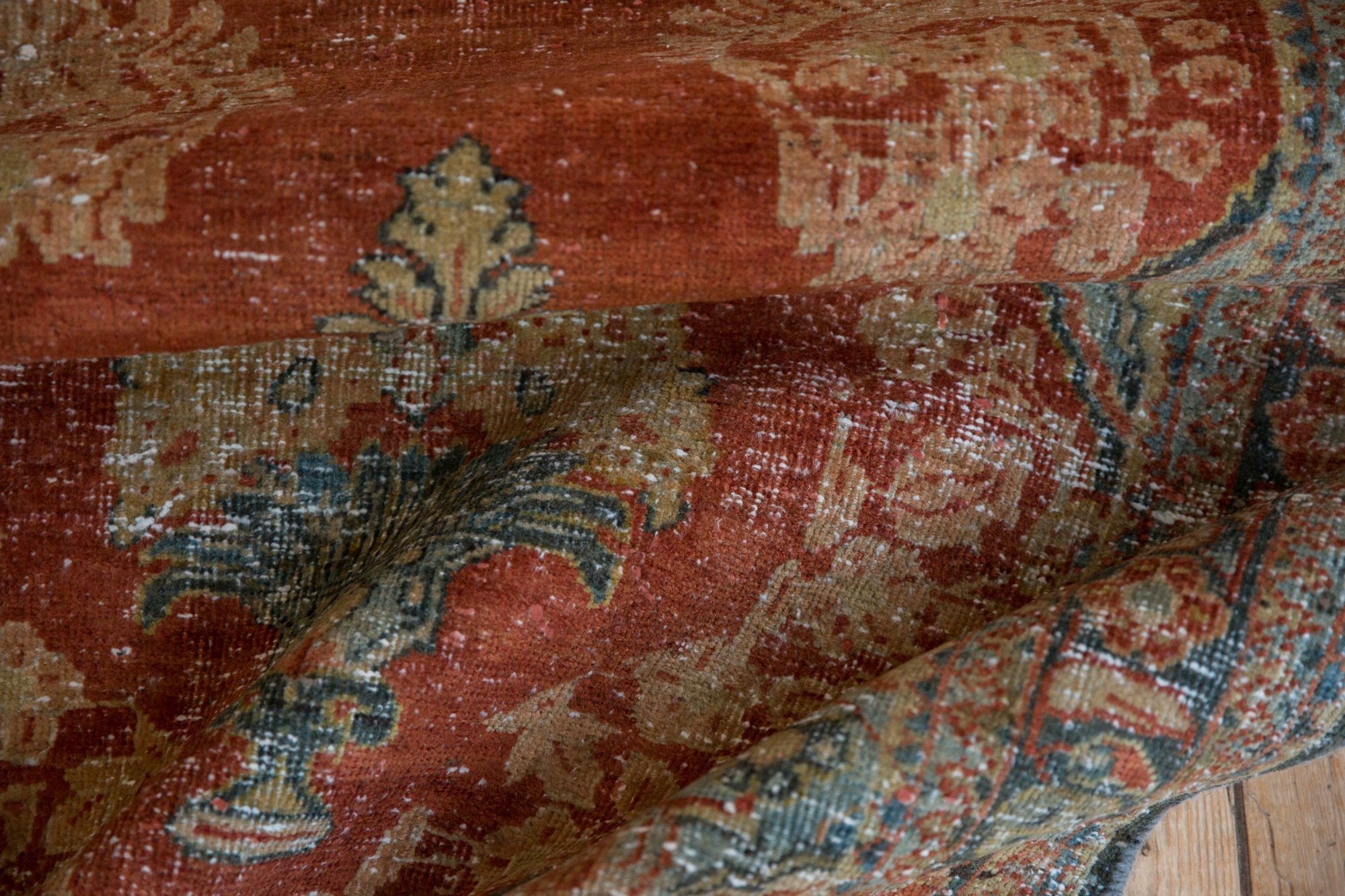 3.5x11.5 Vintage Distressed Mahal Rug Runner