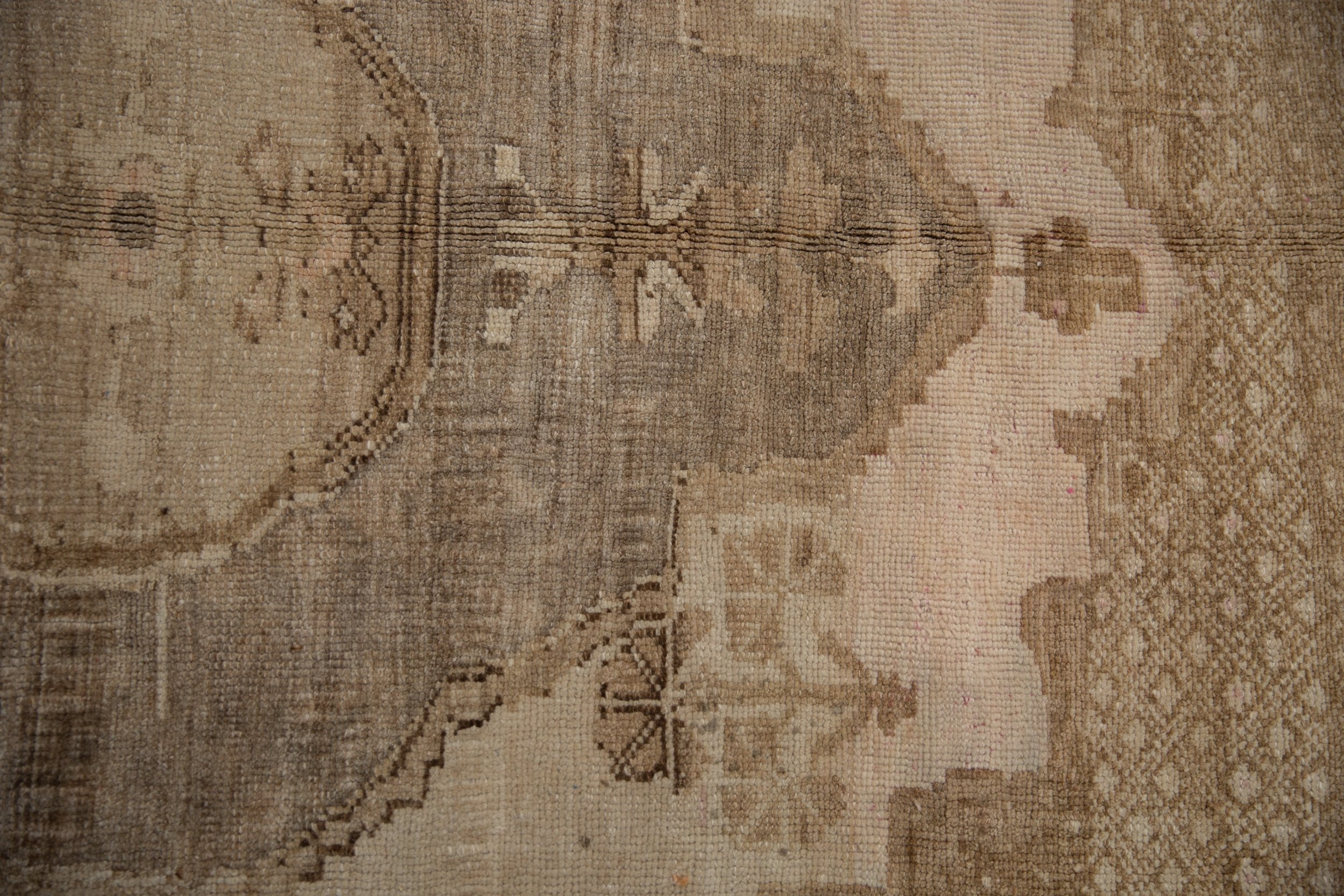 9.5x11 Vintage Distressed Oushak Carpet