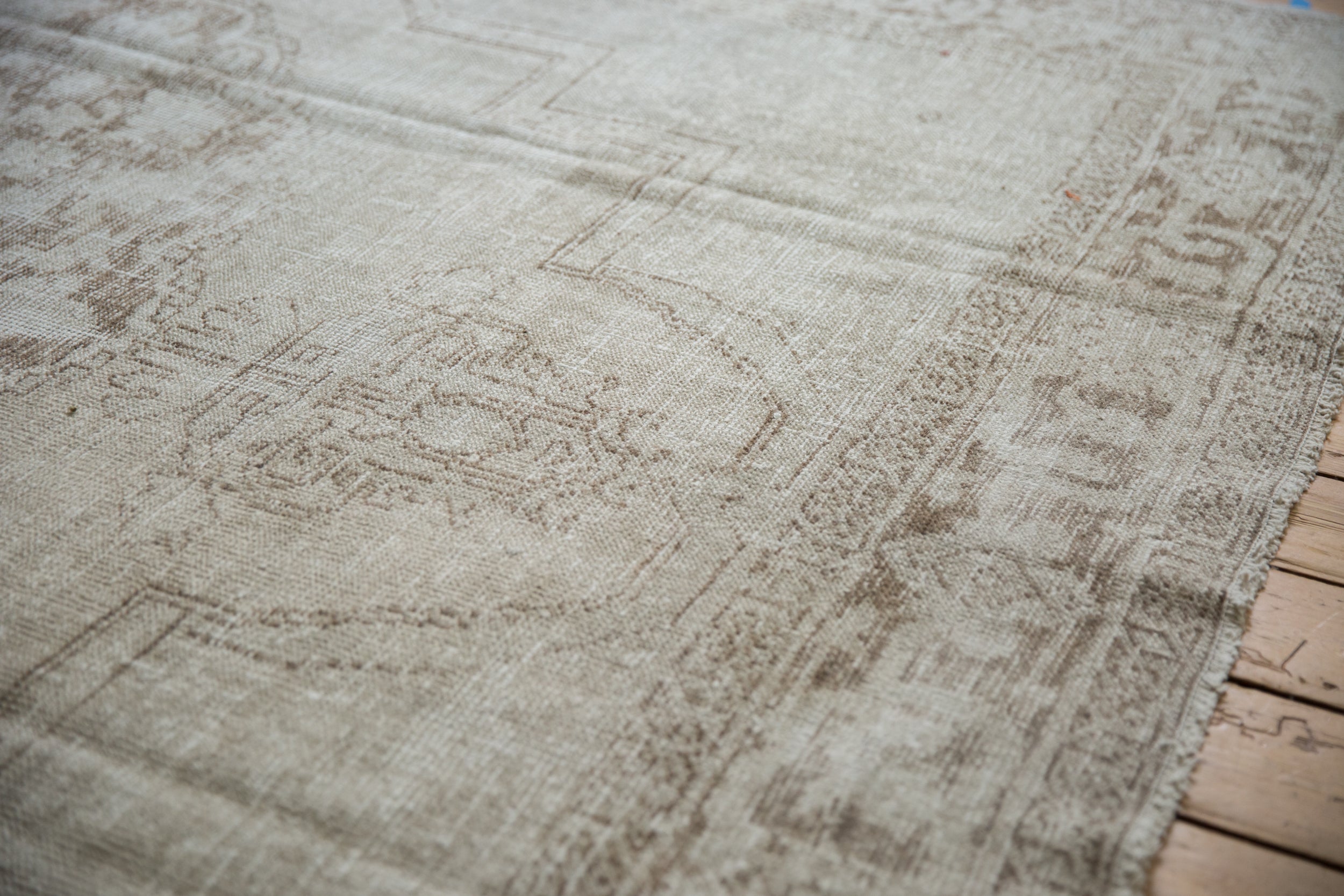 8.5x11.5 Vintage Distressed Oushak Carpet