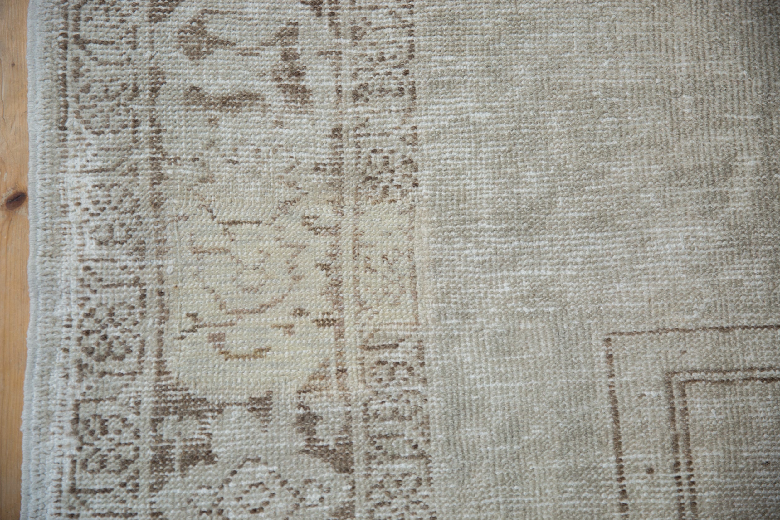 8.5x11.5 Vintage Distressed Oushak Carpet