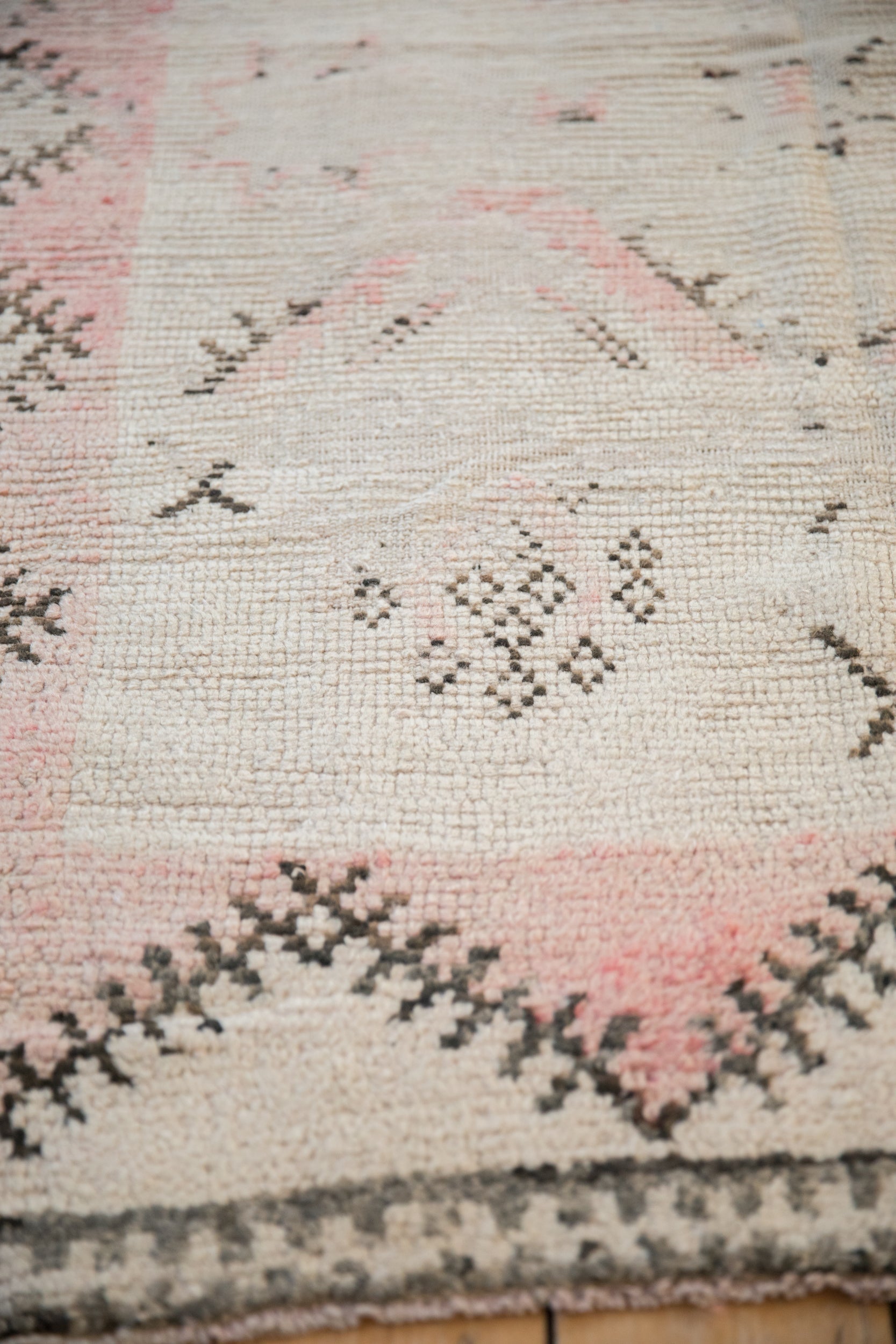 4.5x9 Vintage Distressed Moroccan Rug Runner