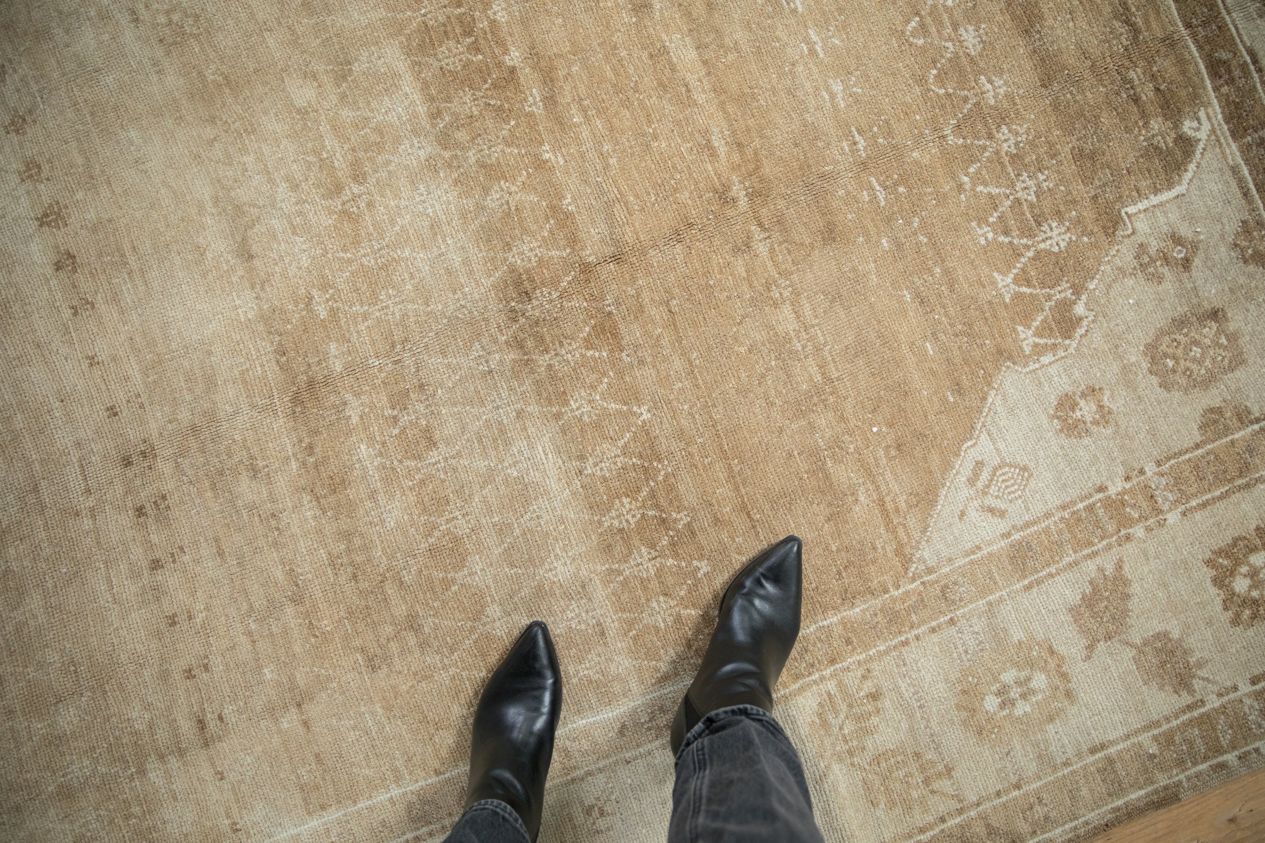 8x10.5 Vintage Distressed Kars Carpet