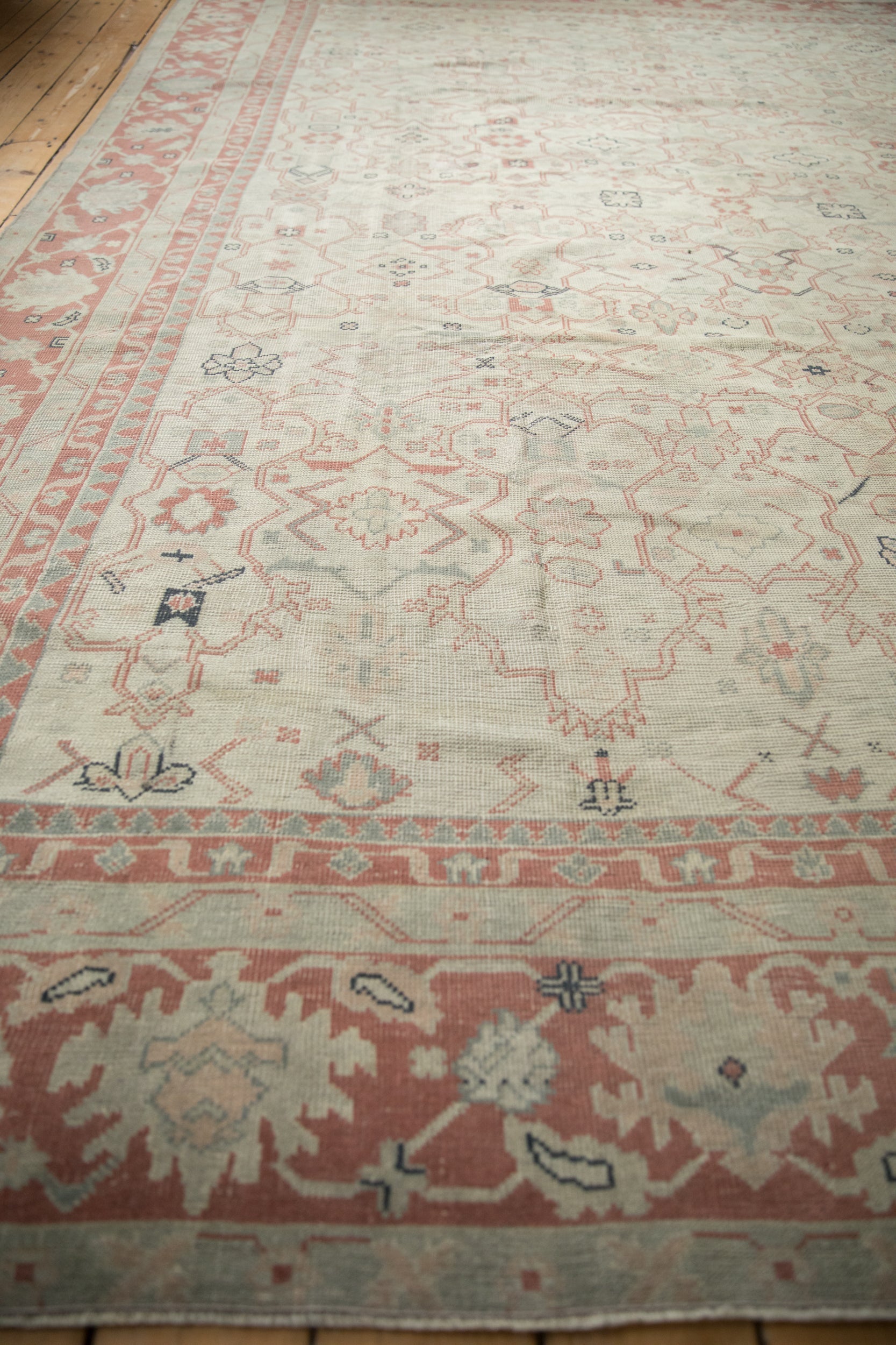 9.5x12.5 Vintage Distressed Anatolian Carpet