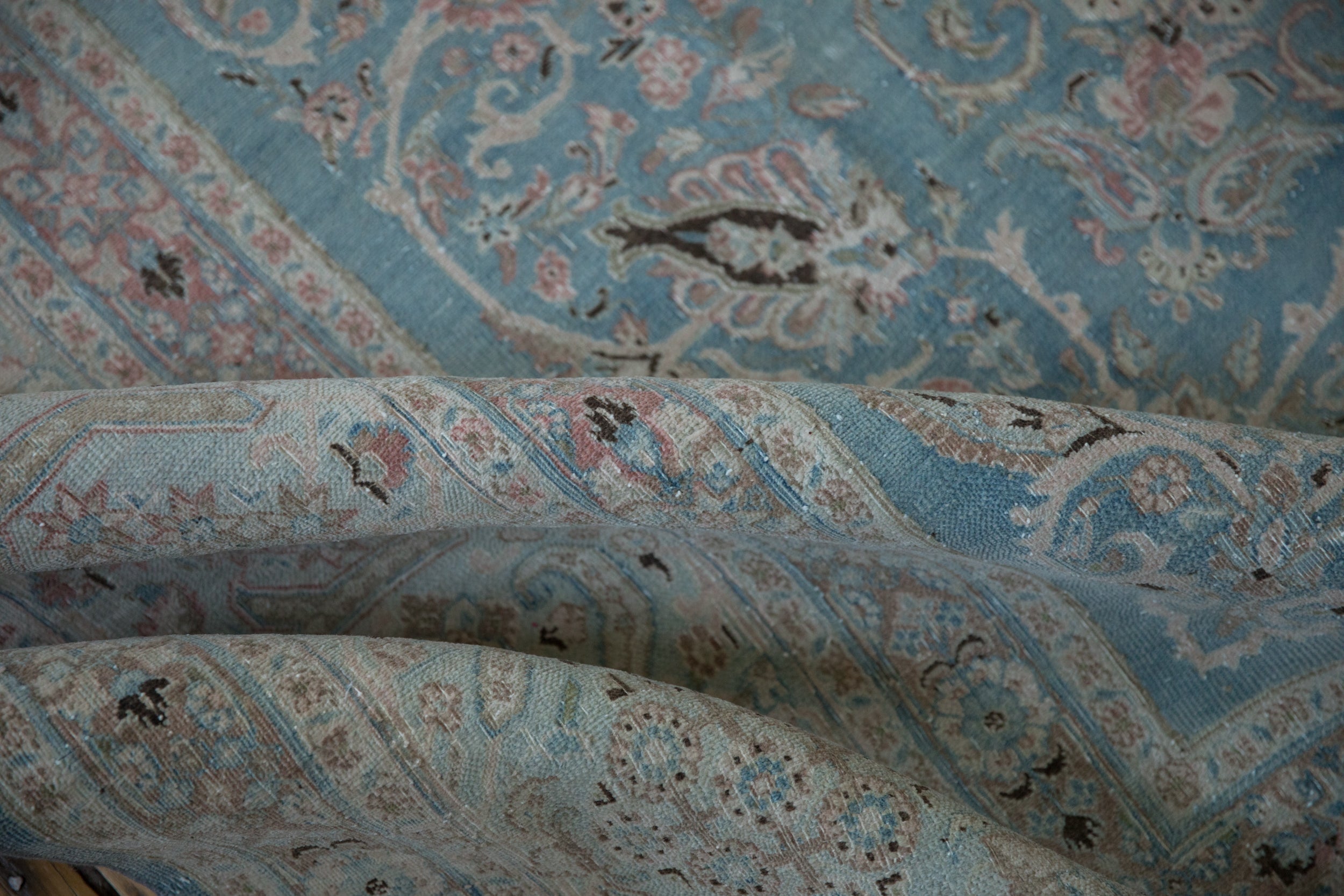 10x16.5 Vintage Distressed Meshed Carpet