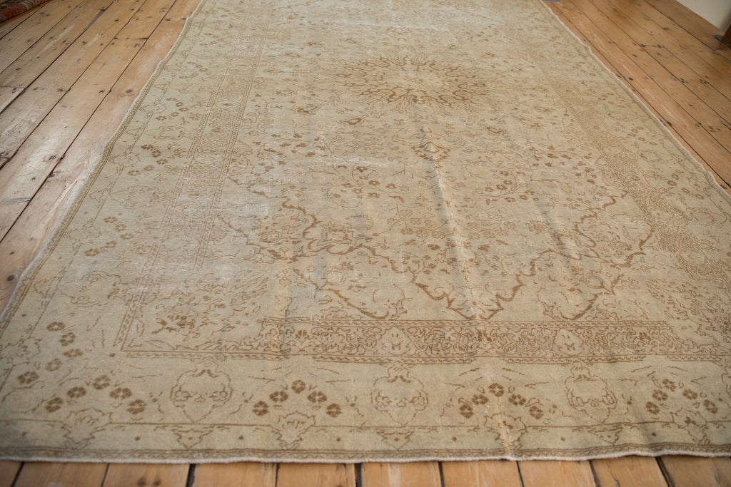 6.5x10 Vintage Distressed Kaisary Carpet