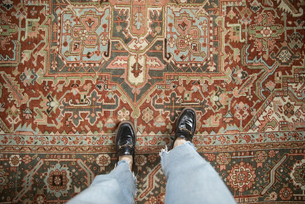9.5x12.5 Vintage Distressed Heriz Carpet
