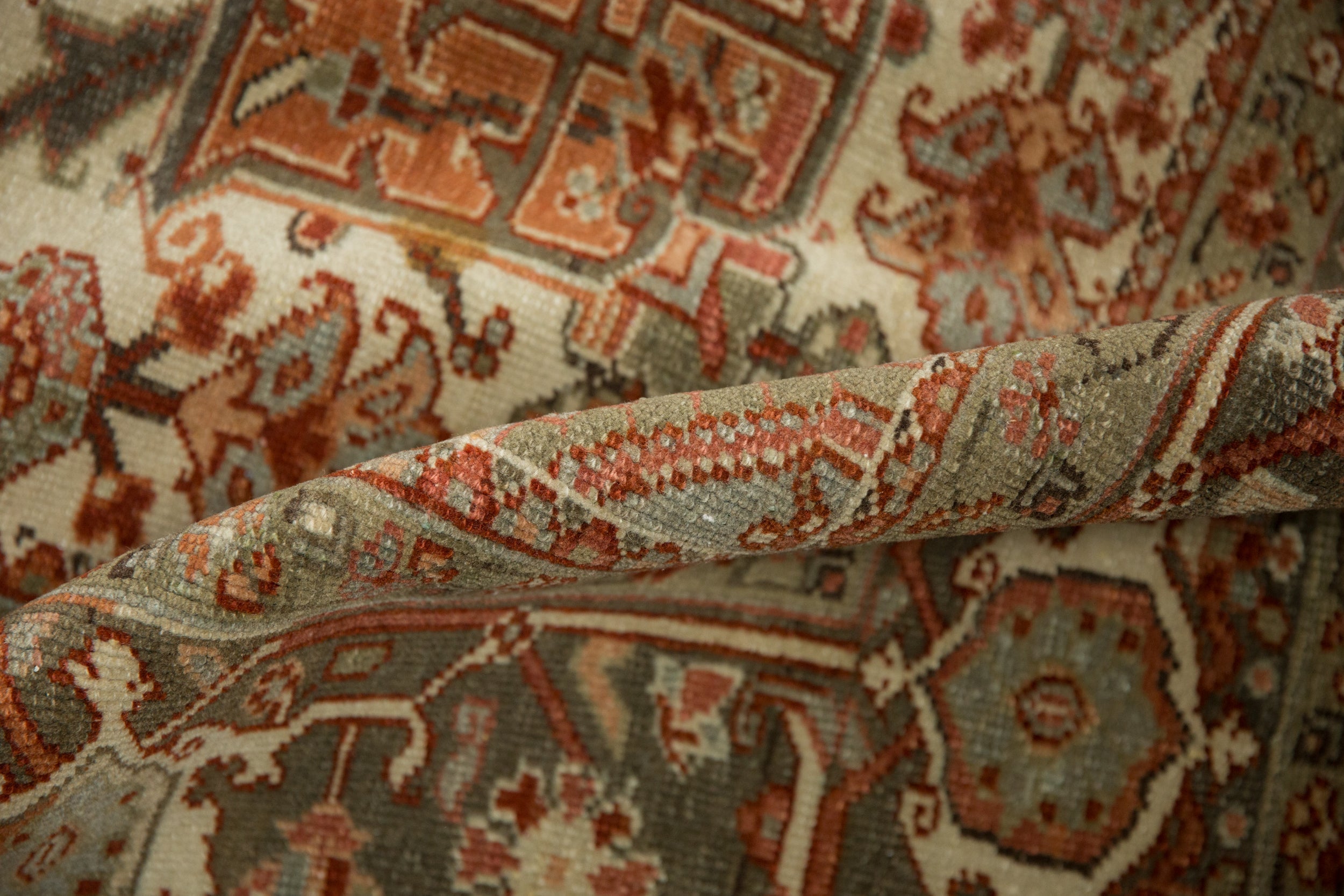 8.5x11.5 Vintage Distressed Heriz Carpet