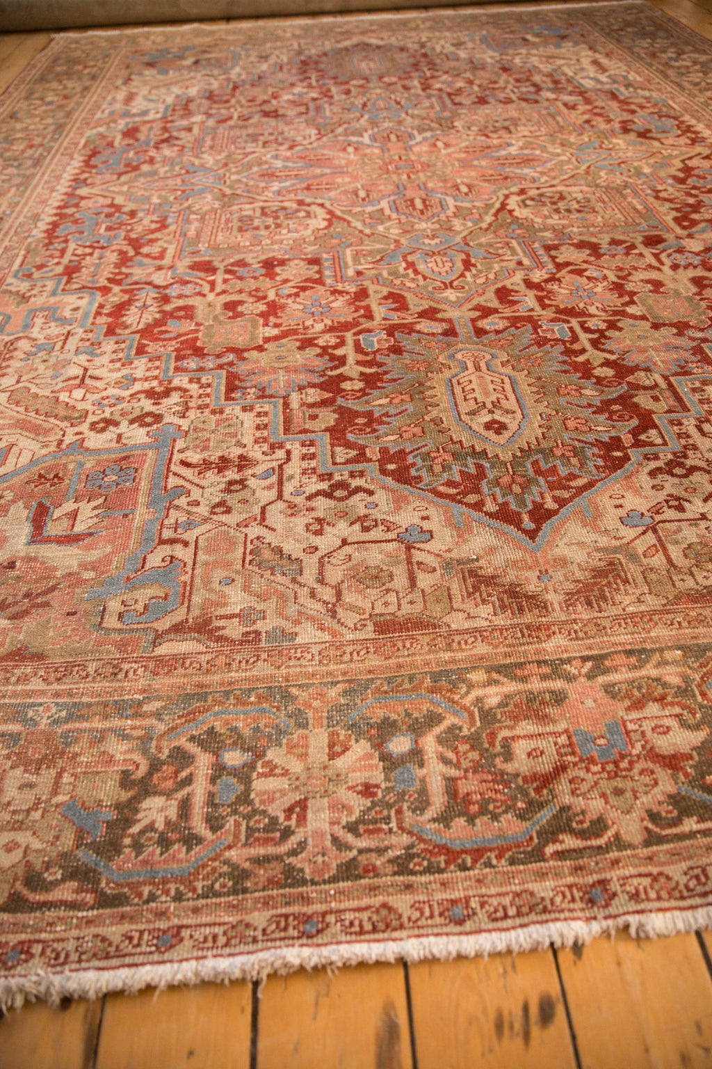 9.5x13 Vintage Distressed Heriz Carpet