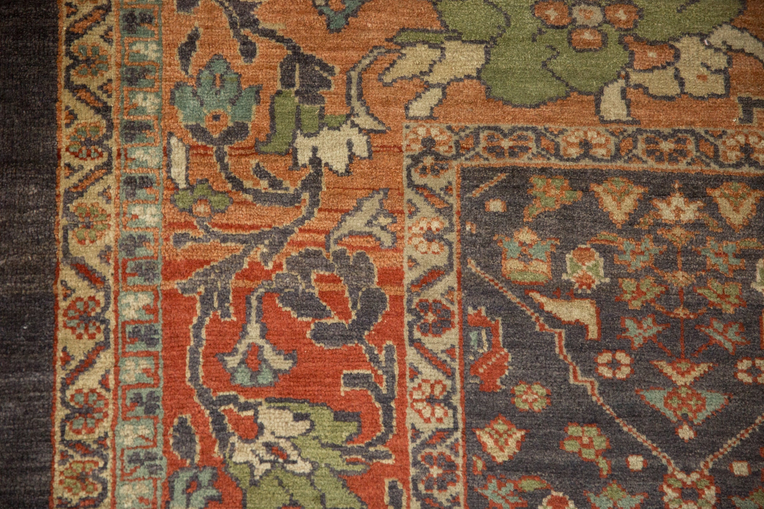 10.5x13.5 Vintage Distressed Mahal Carpet