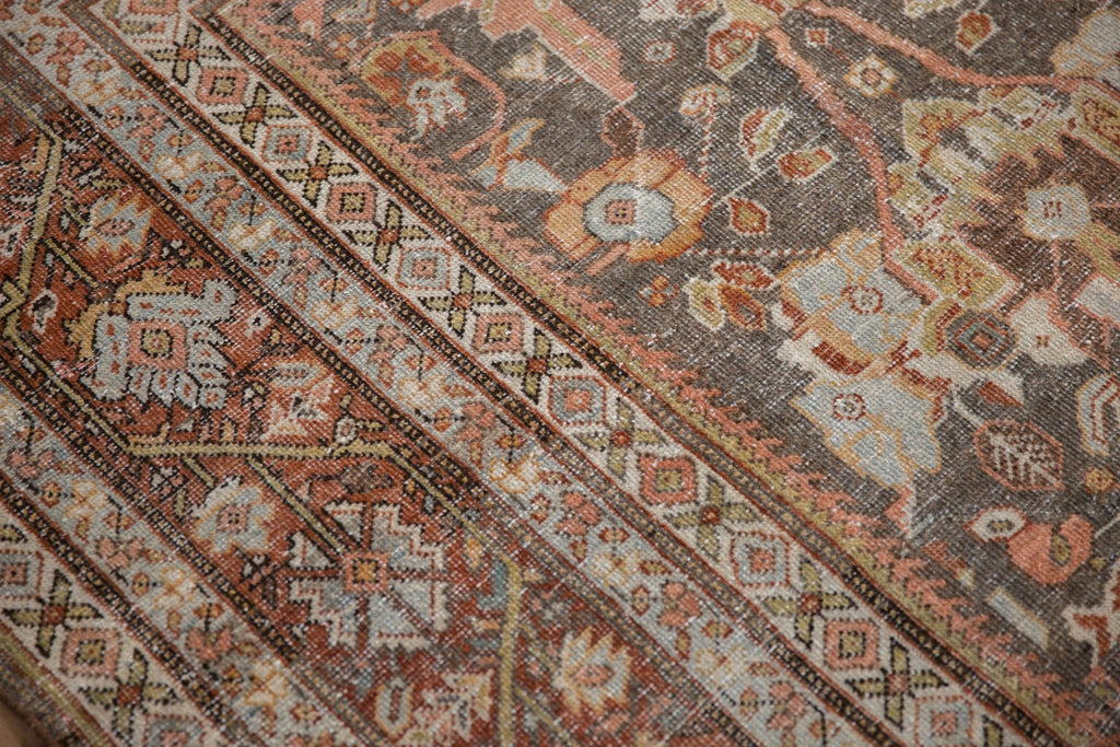10.5x14.5 Vintage Distressed Mahal Carpet