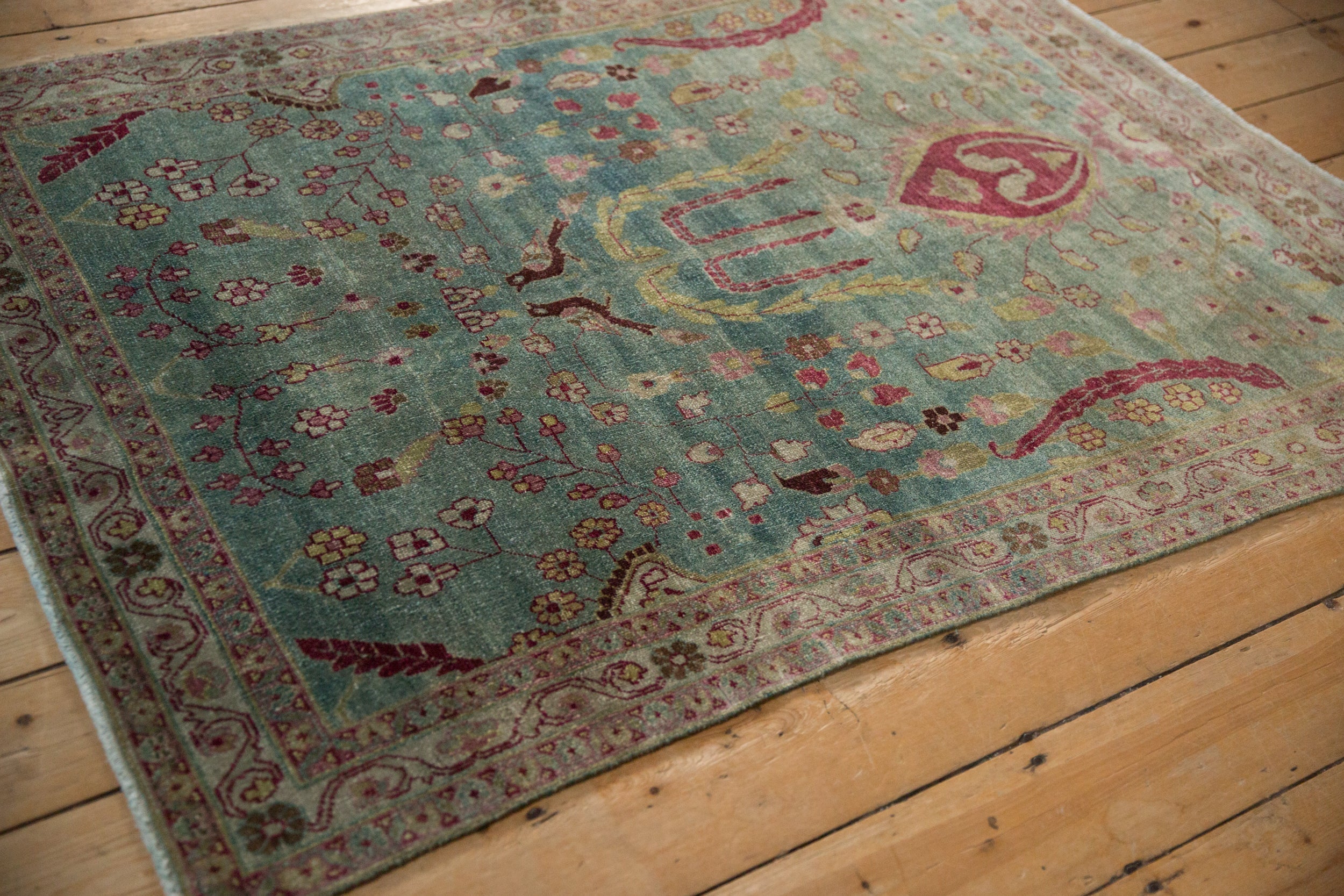 4x5.5 Vintage Distressed Meshed Rug