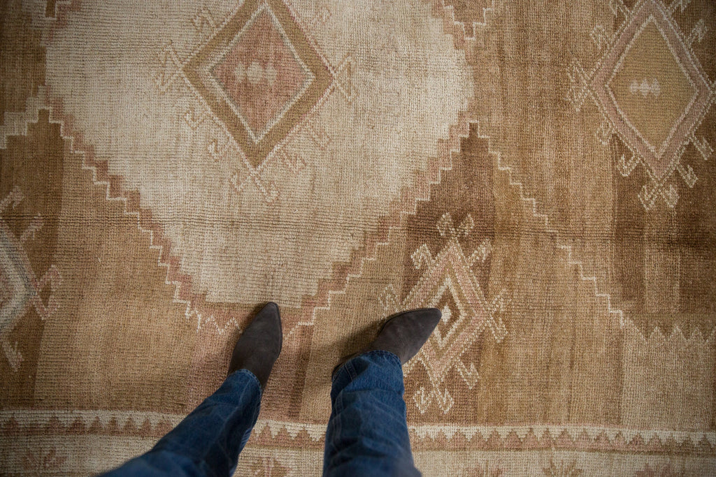 7.5x11 Vintage Distressed Kars Carpet