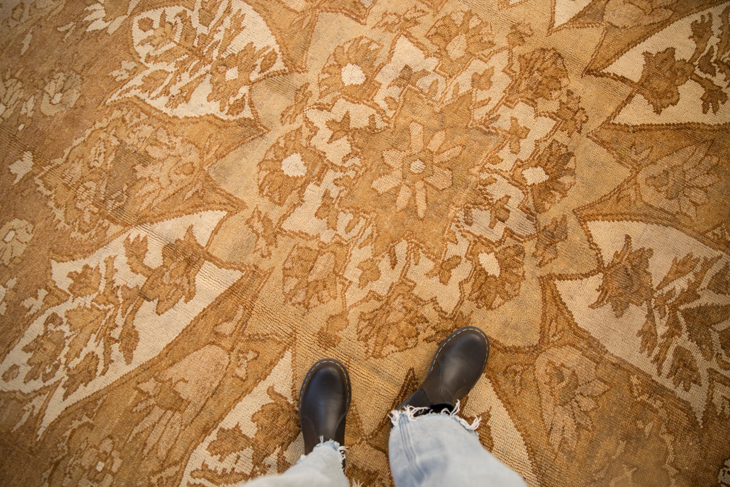 8.5x11 Vintage Distressed Kars Carpet