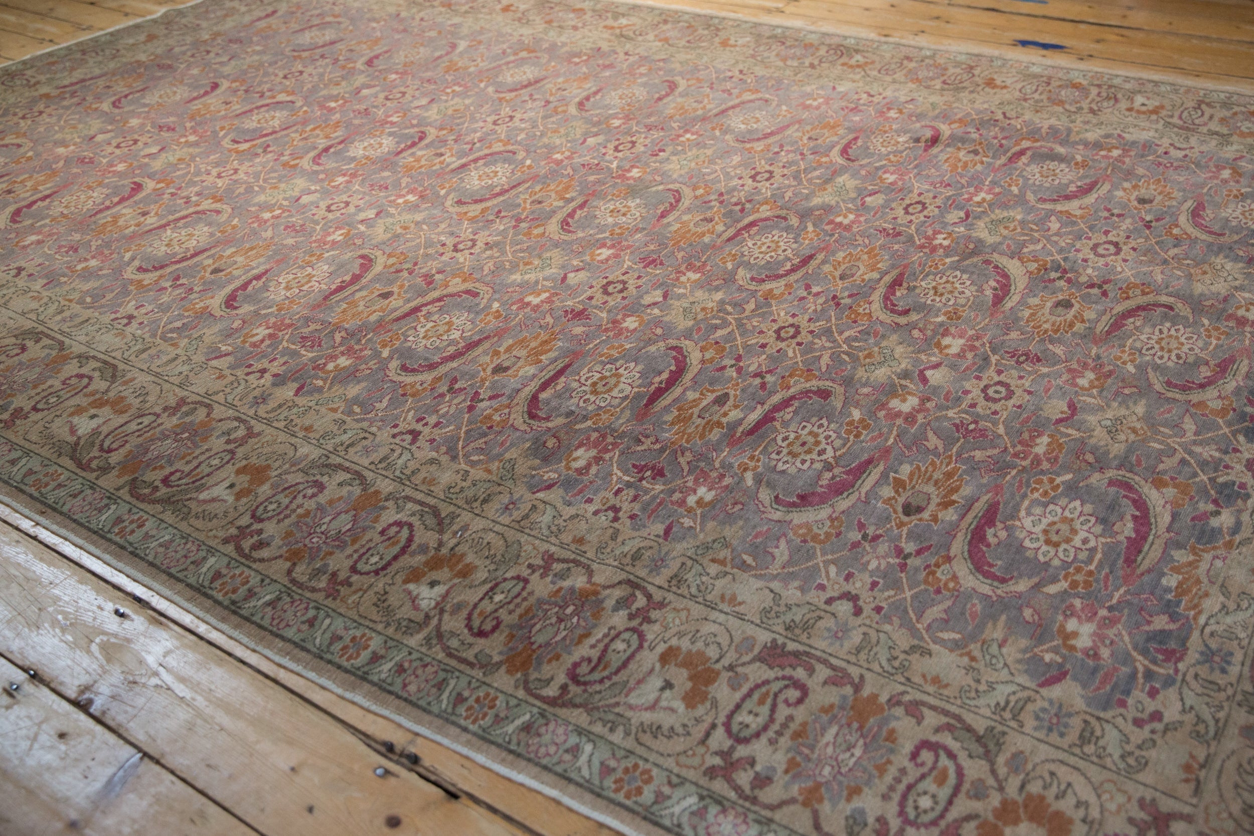 7.5x11 Vintage Distressed Kayseri Carpet