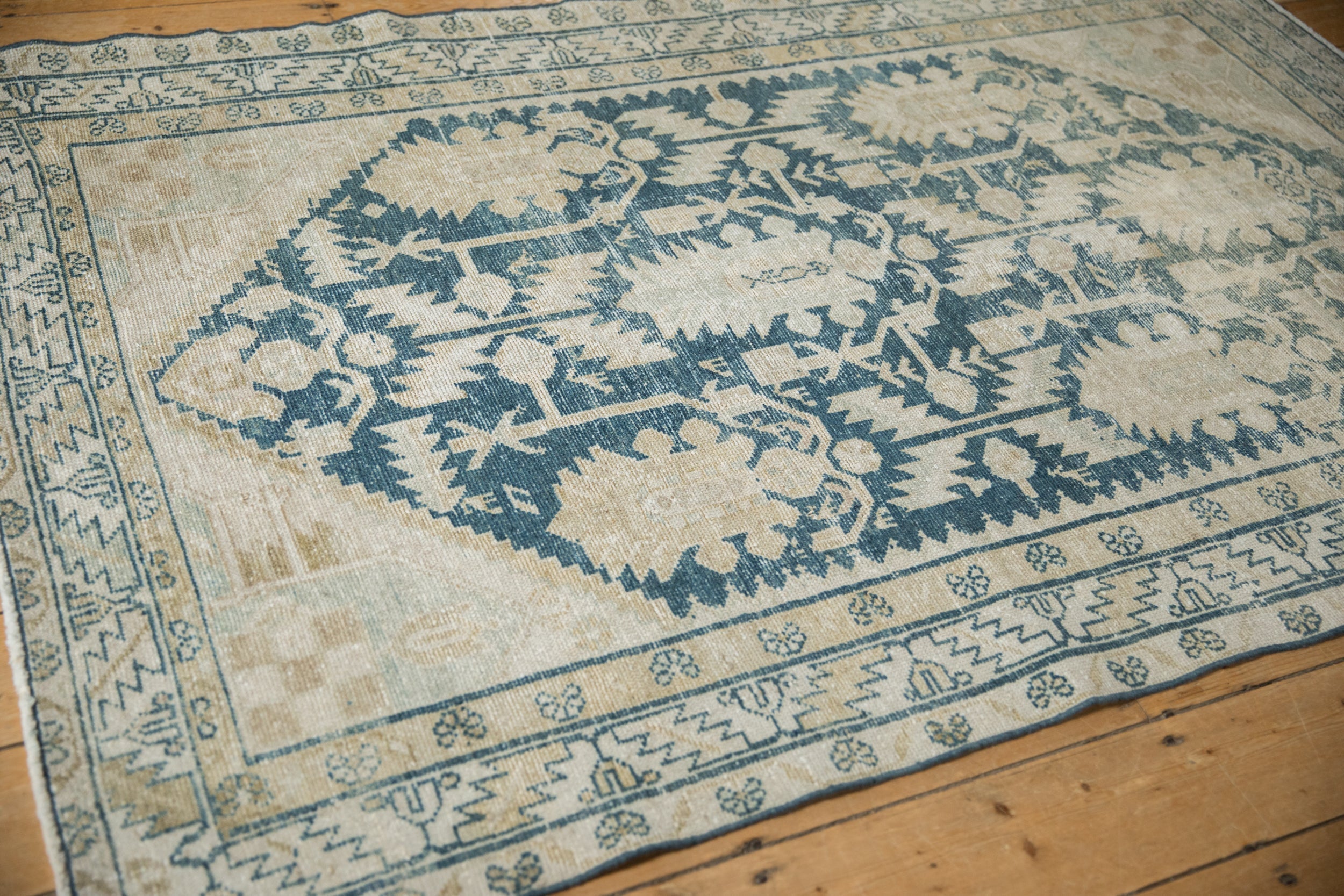 4x6.5 Vintage Distressed Hamadan Rug