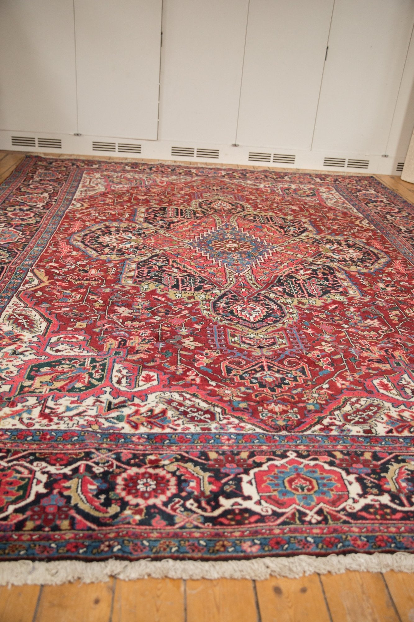 9.5x13 Vintage Ahar Carpet