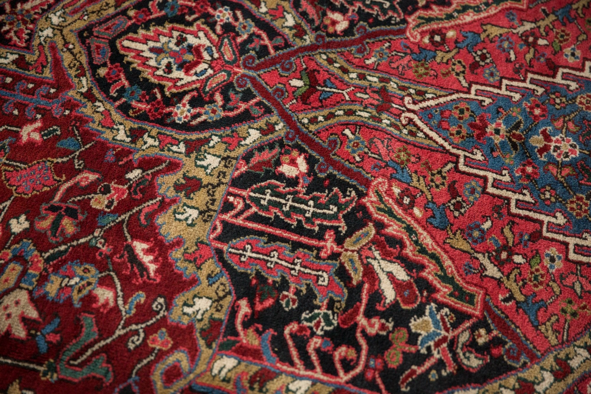 9.5x13 Vintage Ahar Carpet