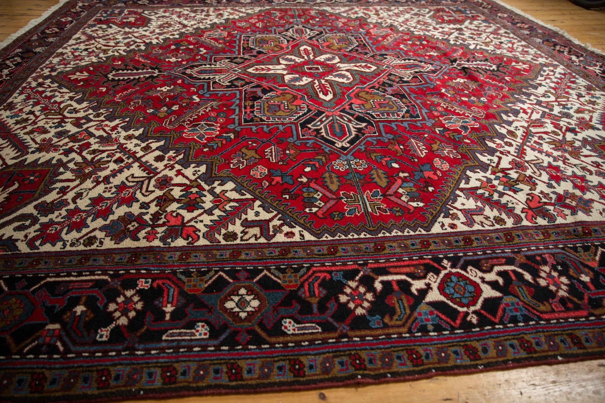 11x12 Vintage Mehrivan Square Carpet