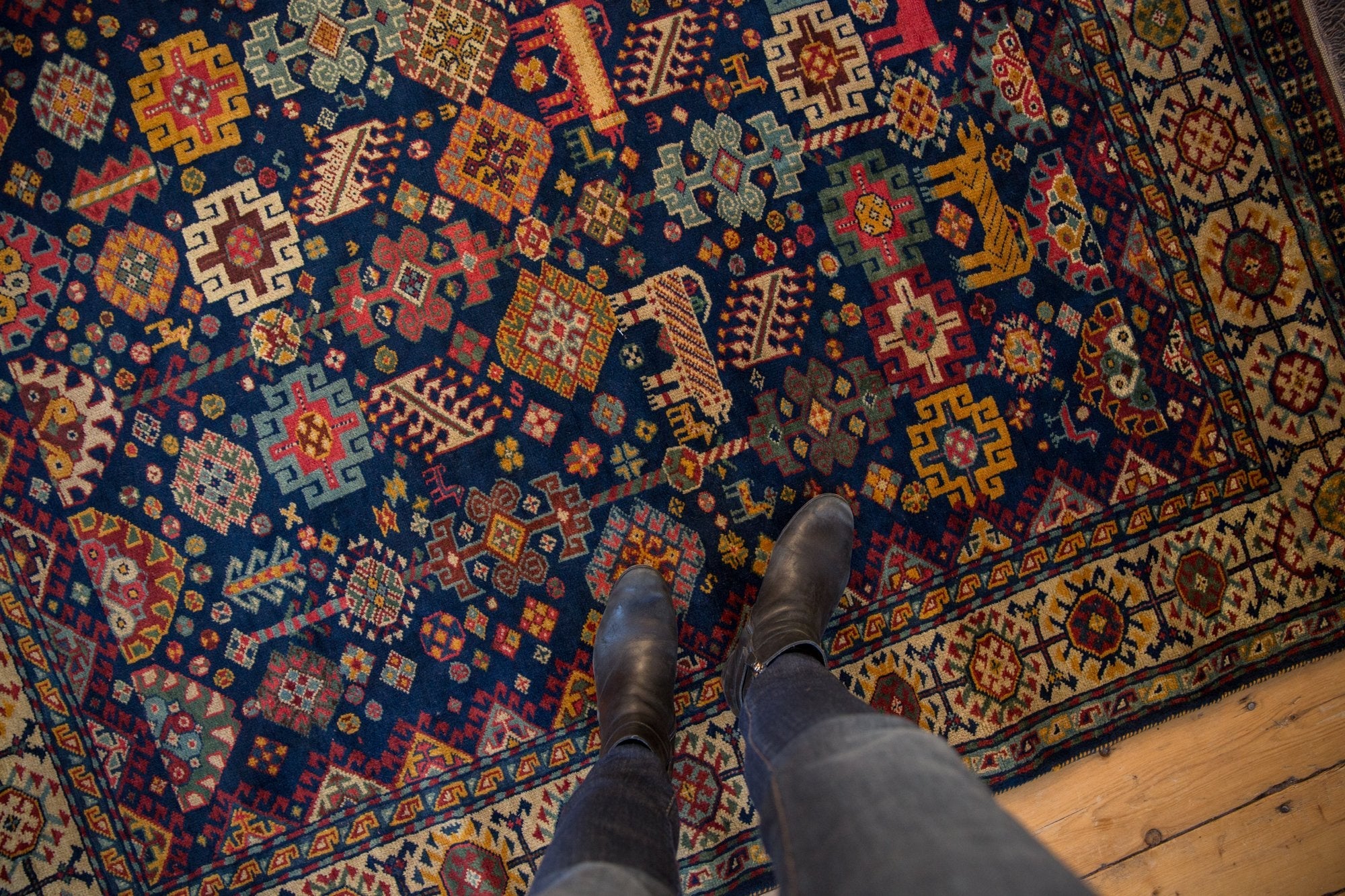 5.5x6.5 Vintage Indian Shiraz Design Carpet