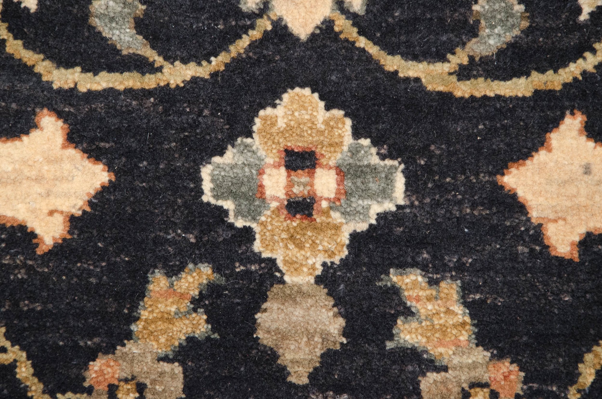 6x9 New Agra Carpet