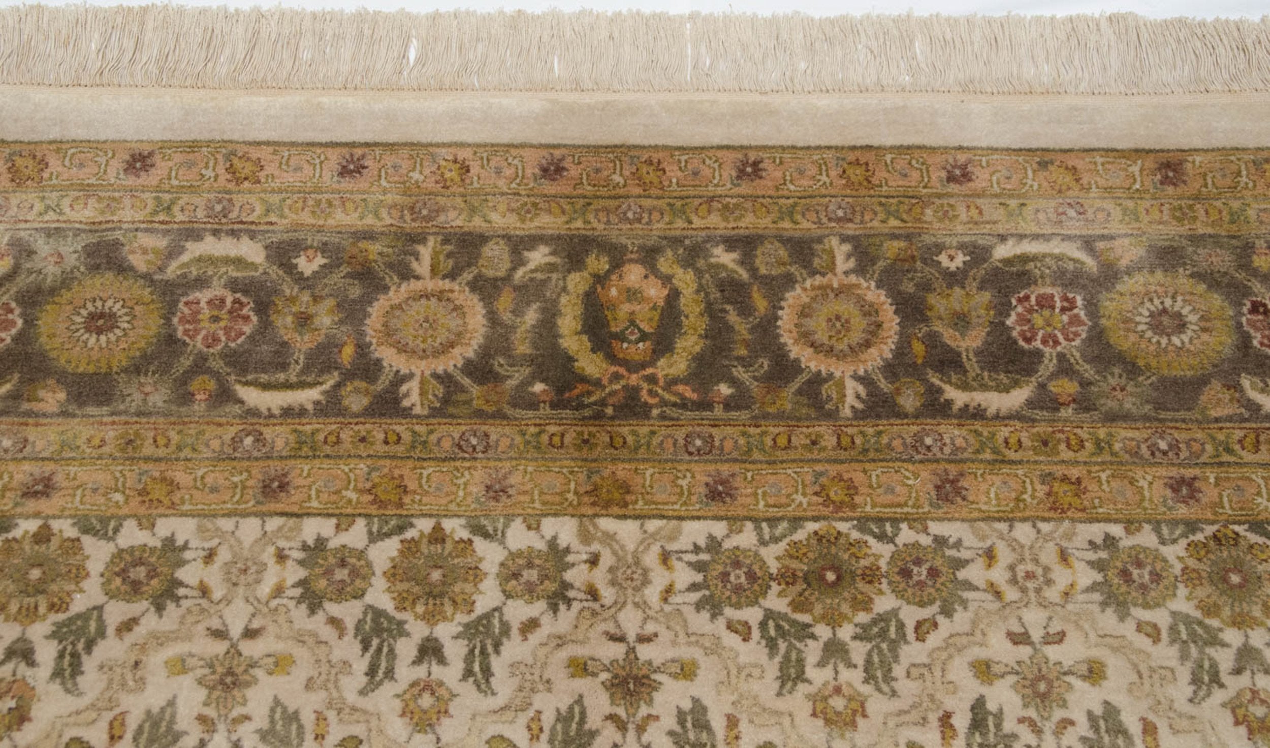 10x14 New Agra Carpet