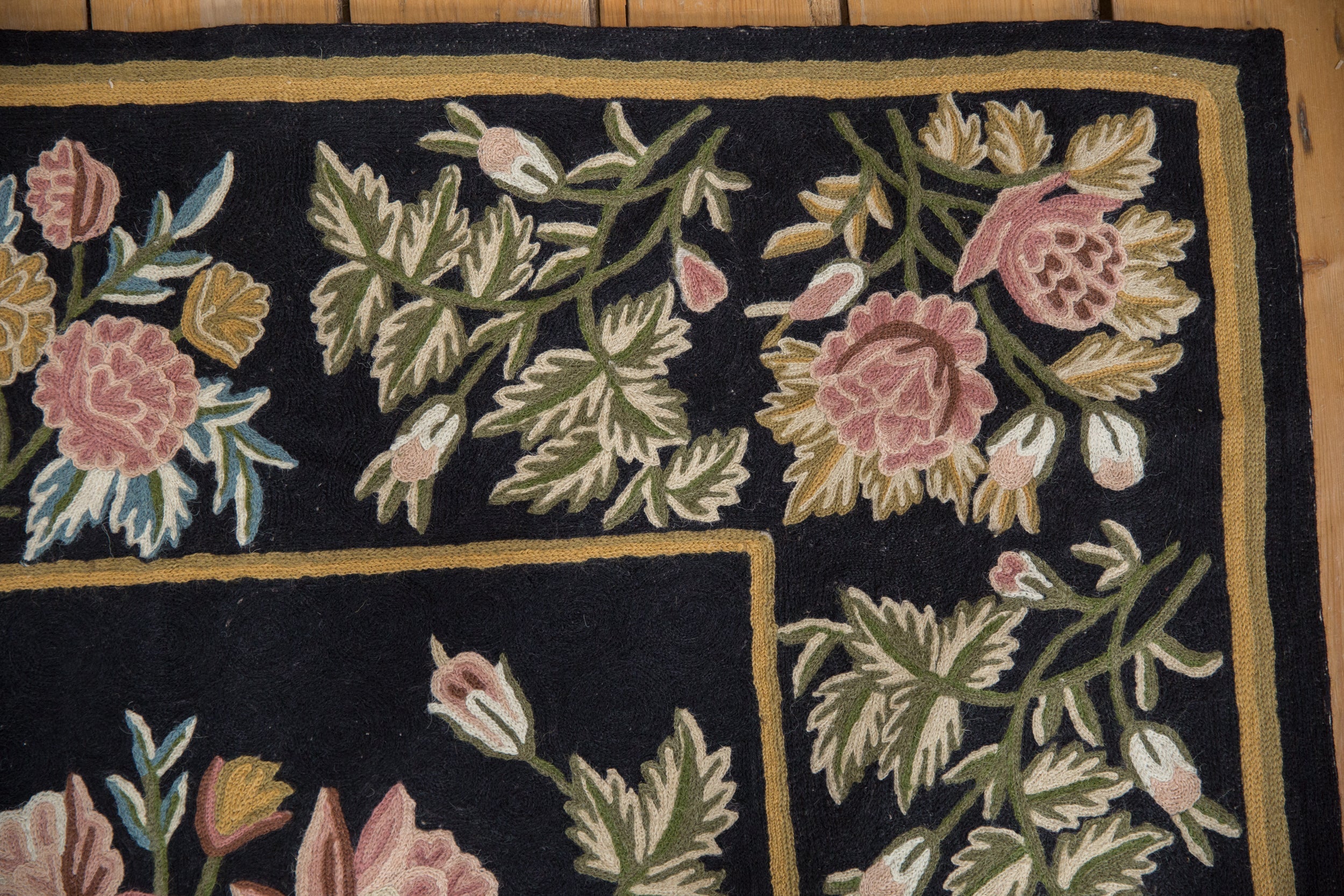 8x10.5 Vintage Chainstitch Carpet